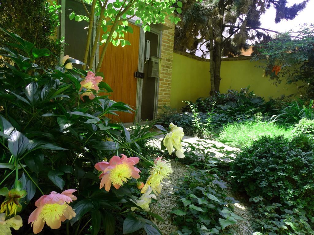 Agriturismo Casa De Colores Moretta 外观 照片