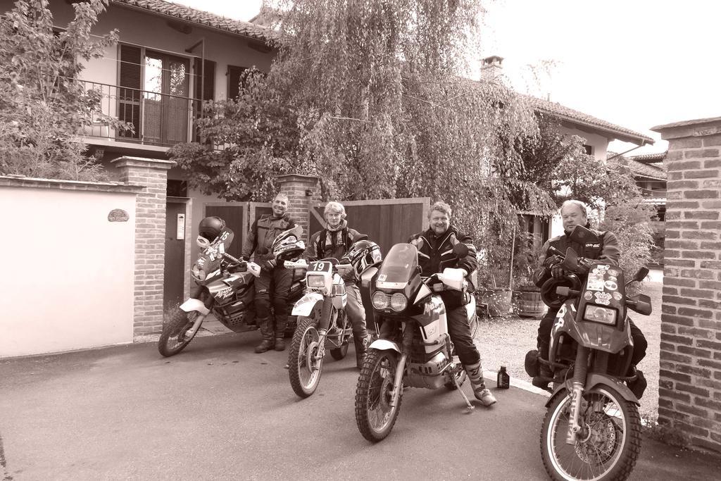 Agriturismo Casa De Colores Moretta 外观 照片